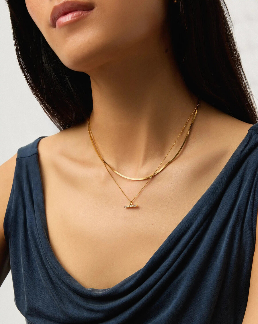 conjunto de collar con serpiente cuadrada y barra en t de lucy williams