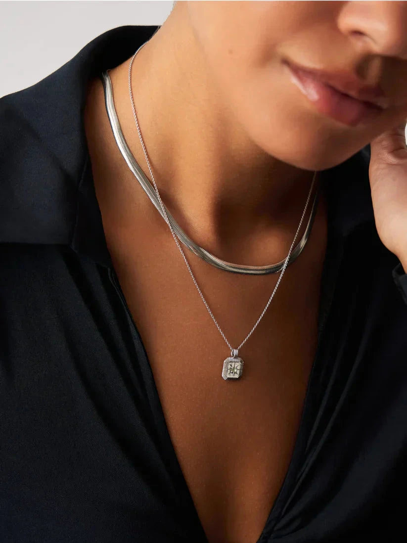 conjunto de collar y pendientes con dijes de piedra natal de marzo - plata
