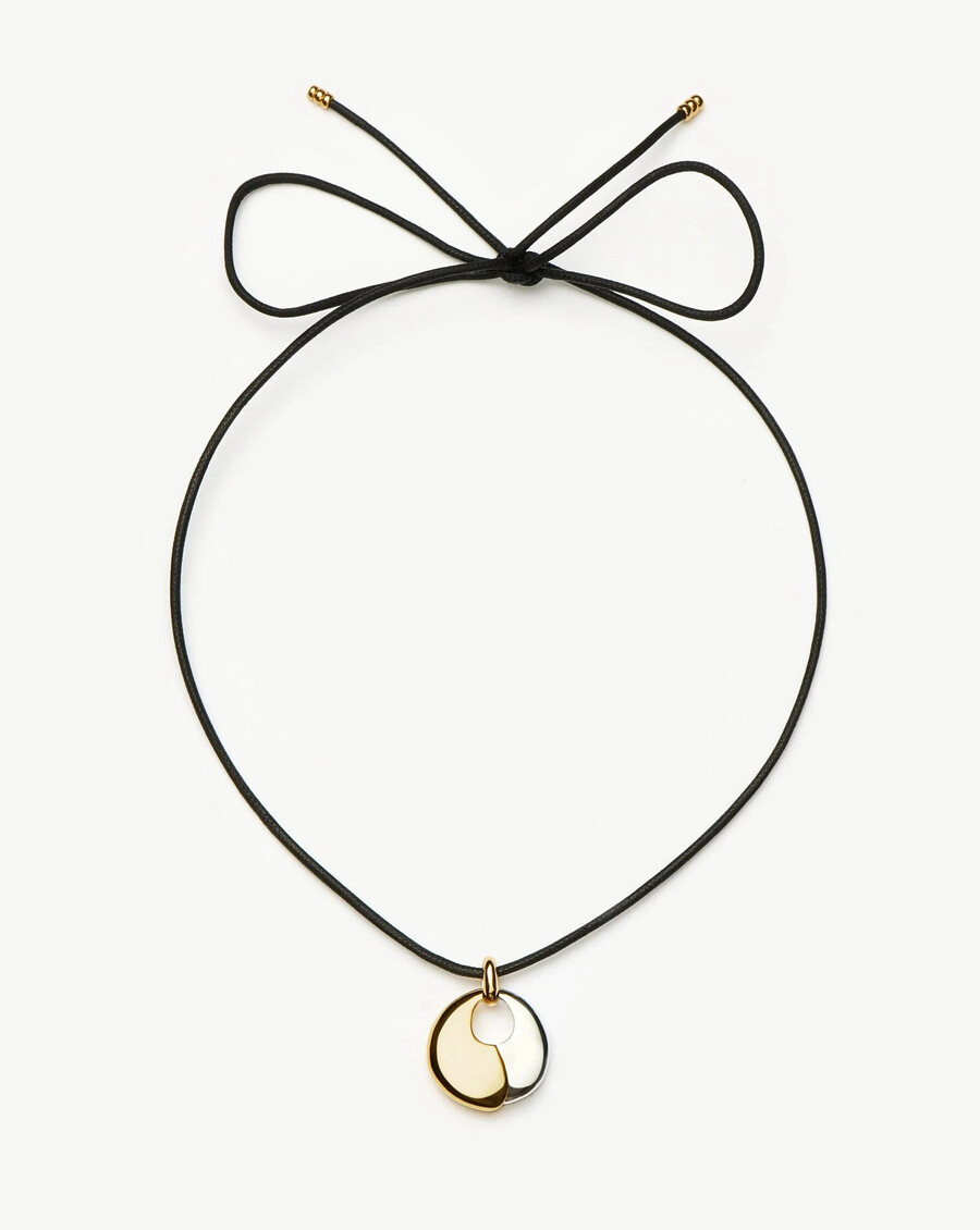conjunto de collar con colgante de guijarro escultural