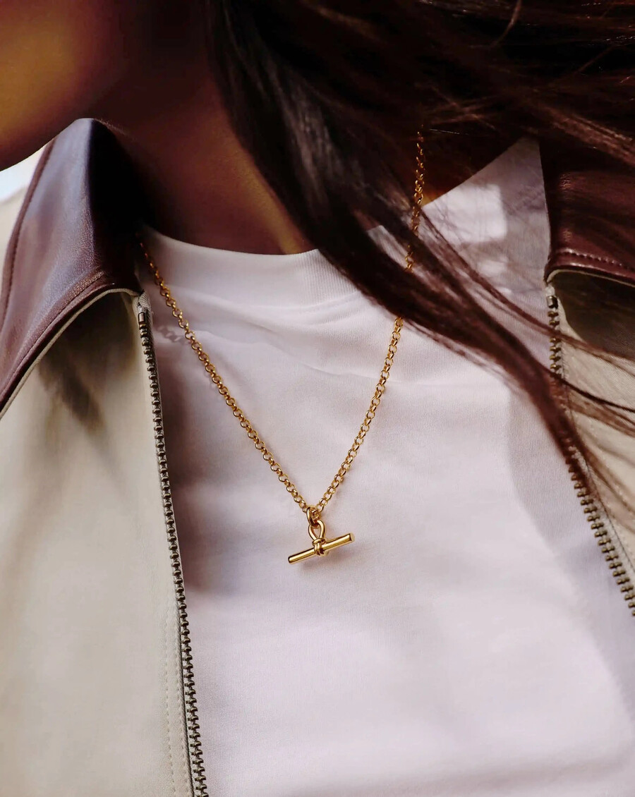 collar de cadena gruesa con barra en t