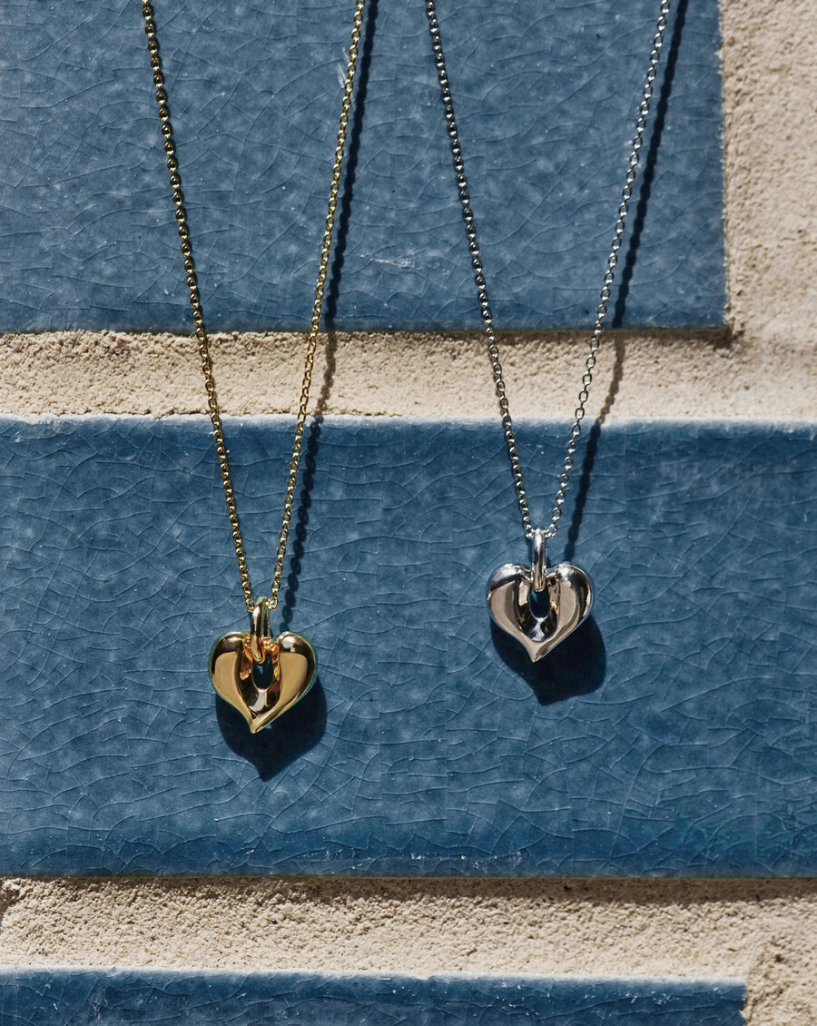 collar con colgante de corazón fundido