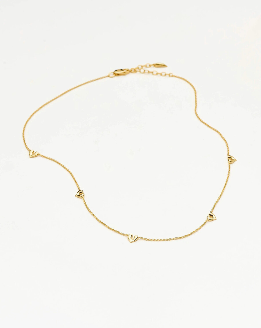 gargantilla con mini dije de corazón fundido