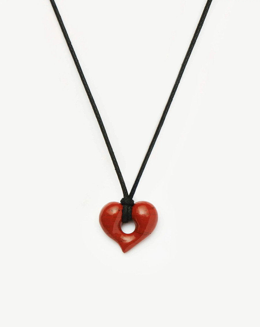 collar de cordón con colgante de corazón fundido