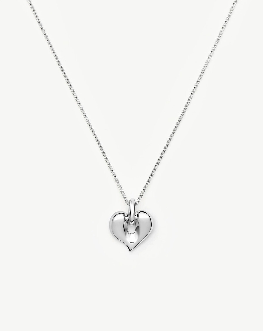 collar con colgante de corazón fundido