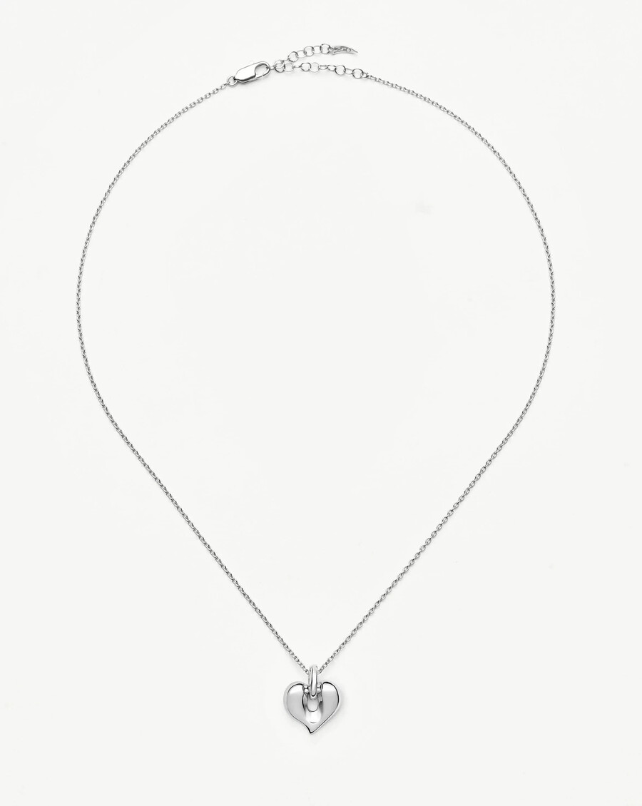 collar con colgante de corazón fundido