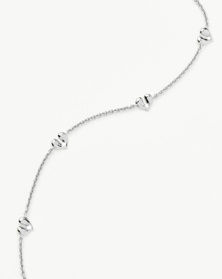 gargantilla con mini dije de corazón fundido
