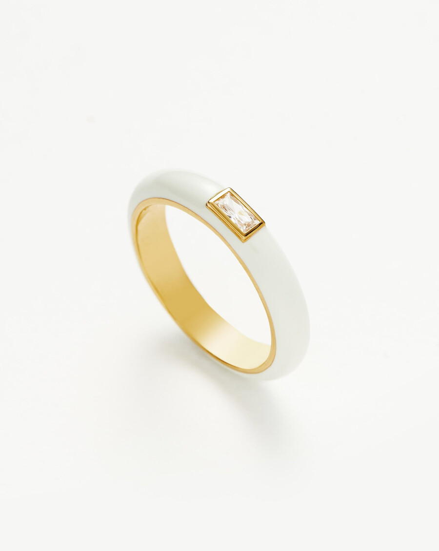 anillo apilable de esmalte y piedra