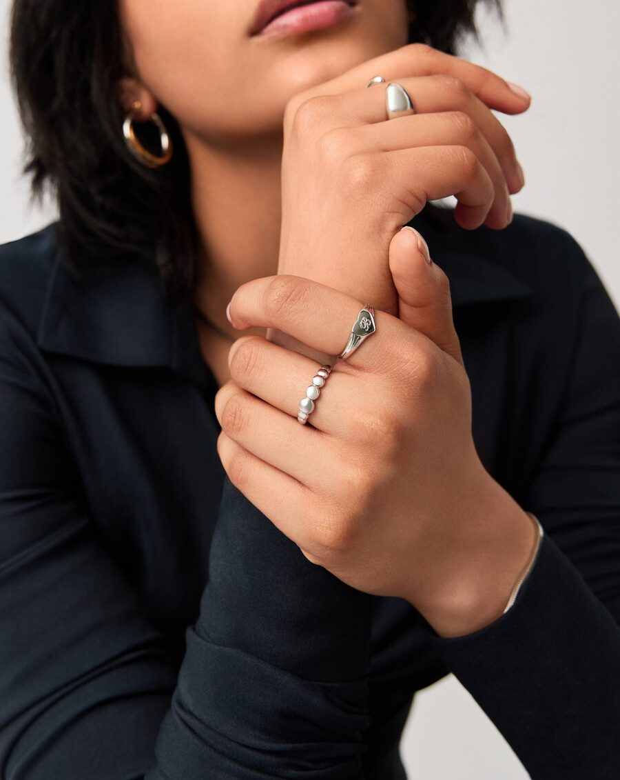 anillo de sello de corazón grabable