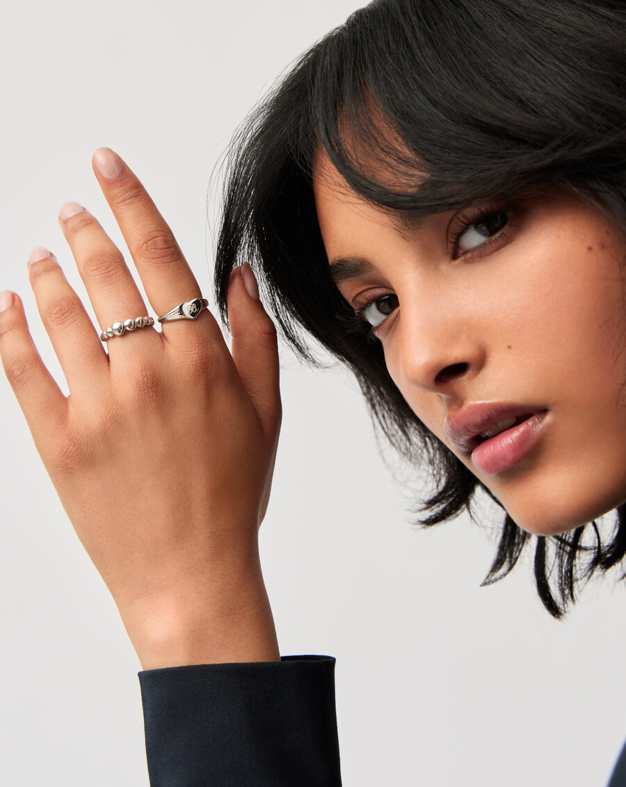 anillo de sello de corazón grabable