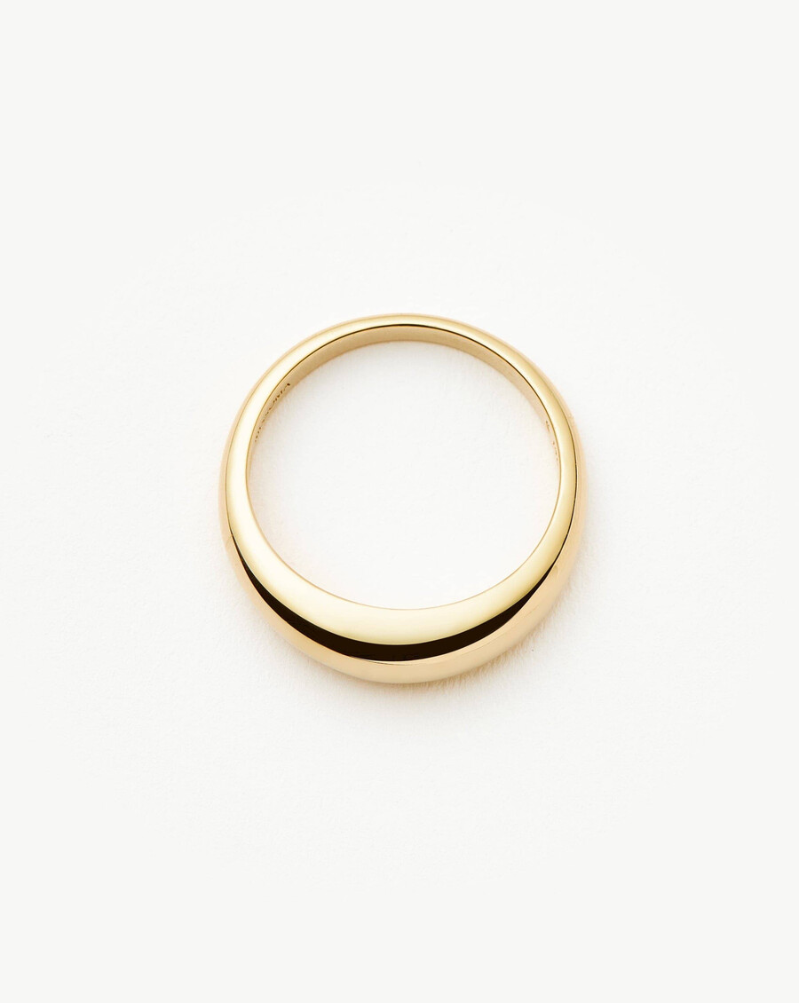 anillo clásico de cúpula de oro macizo de 14 k
