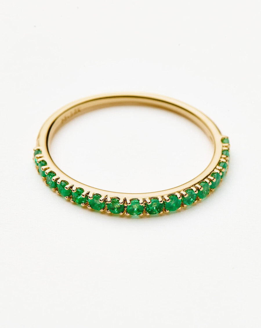 anillo de eternidad de media esmeralda en oro macizo de 14 k