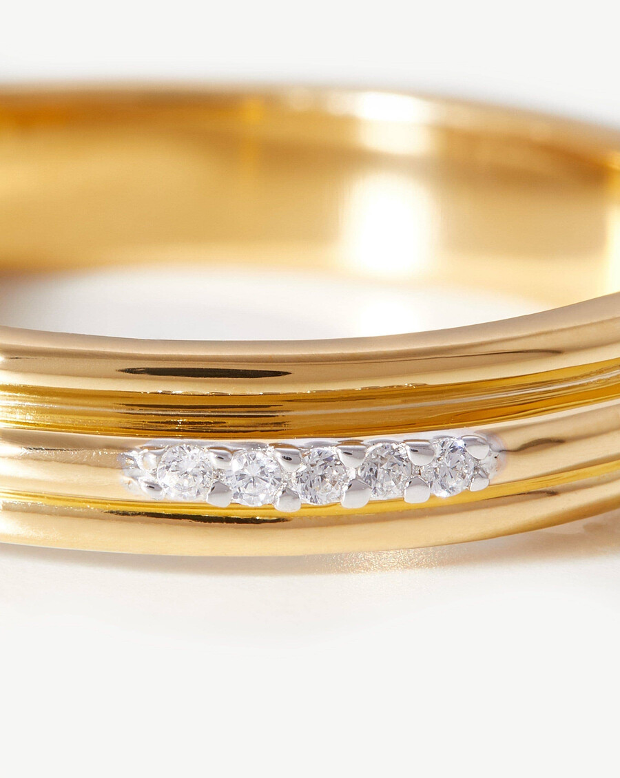 anillo de cresta pavimentada de lucy williams