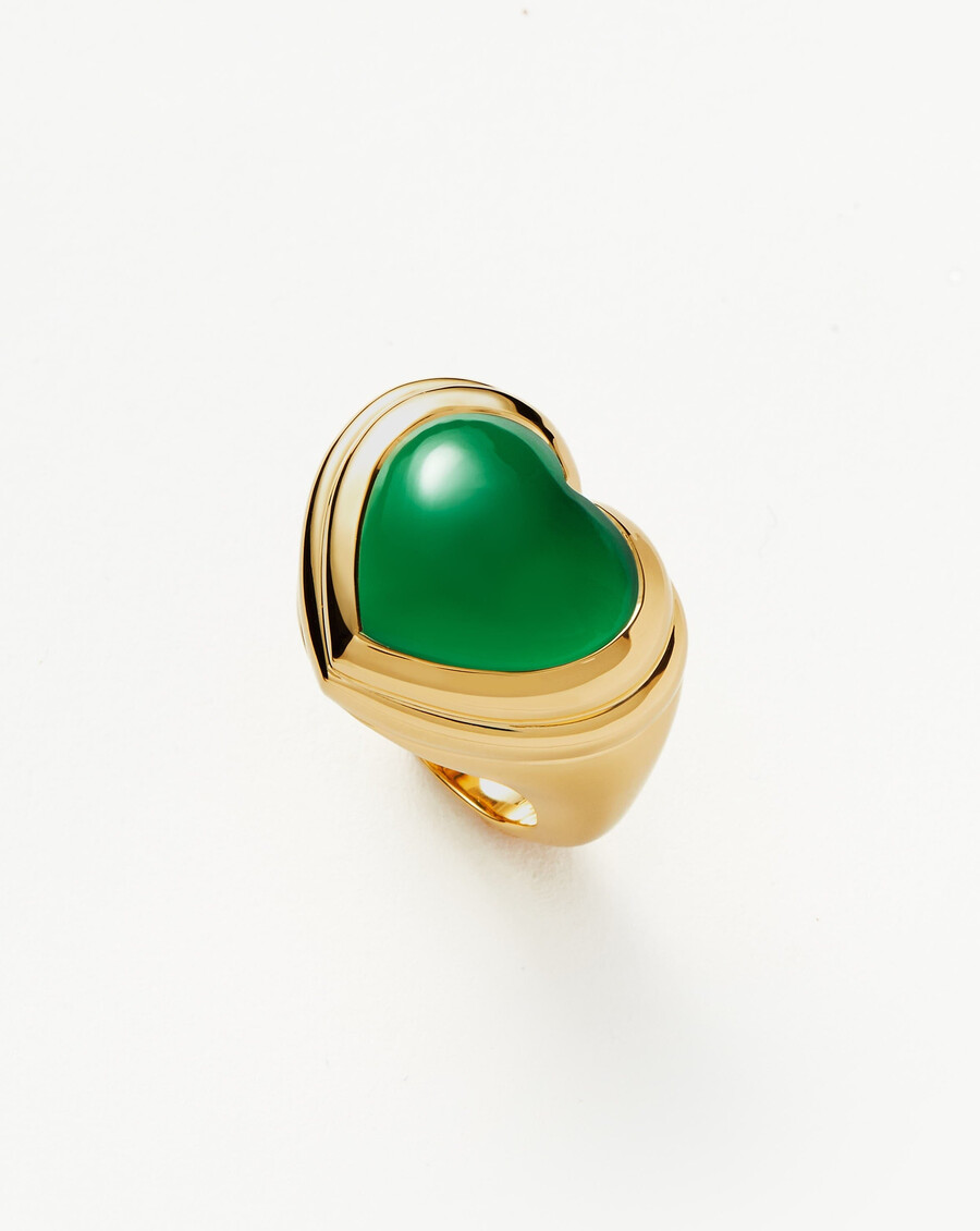 anillo de piedras preciosas con forma de corazón de gelatina