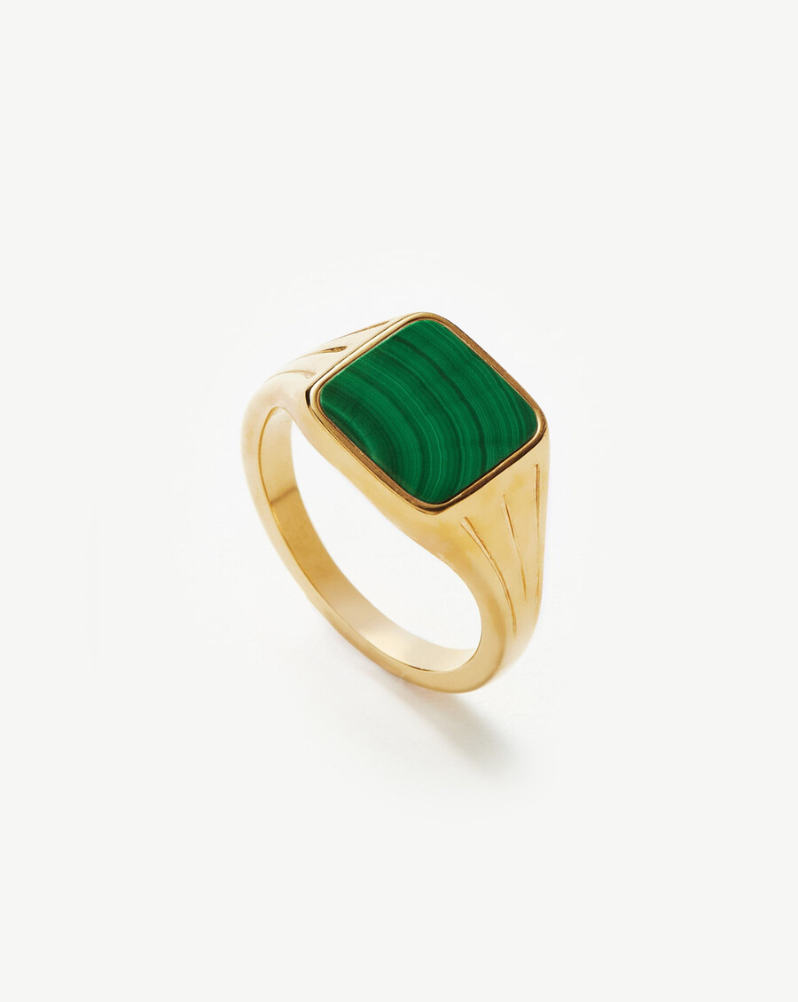 anillo de sello cuadrado de lucy williams