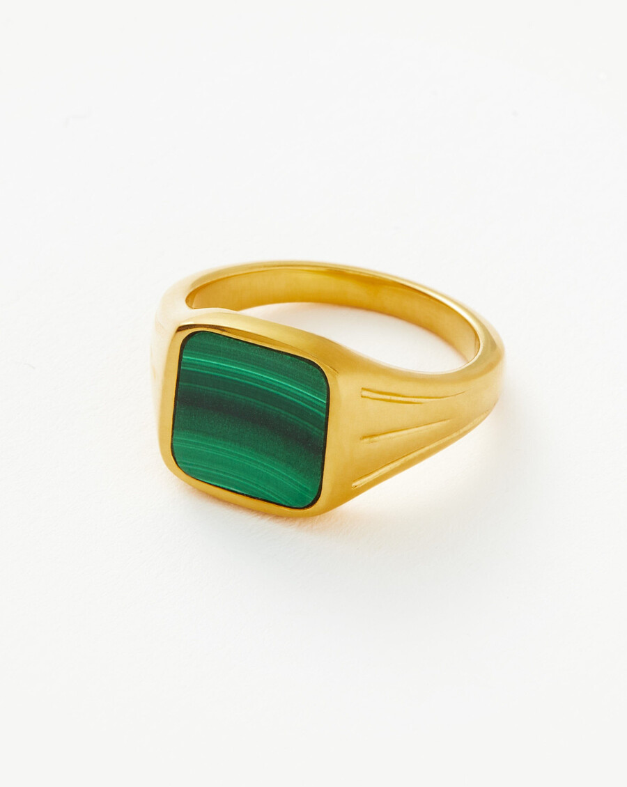 anillo de sello cuadrado de lucy williams