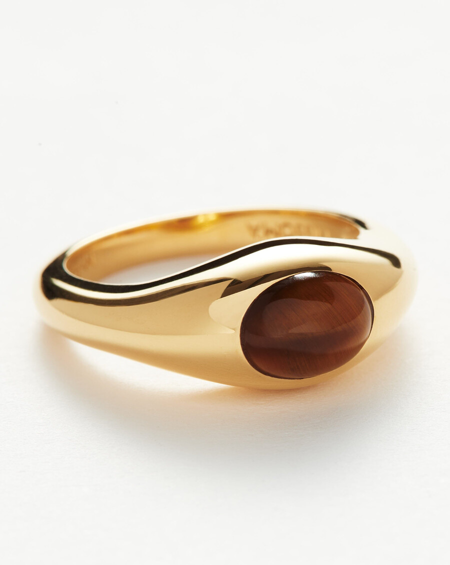 anillo apilable con piedras preciosas esculturales savi